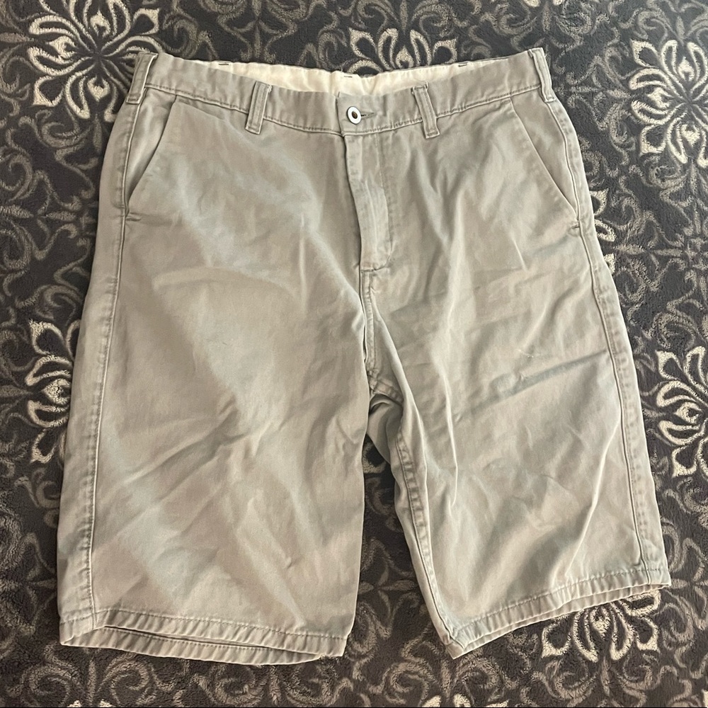 Mens DC cargo shorts